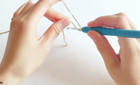 Chain-stitch-step-by-step-picture4