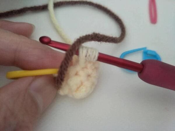 change brown yarn