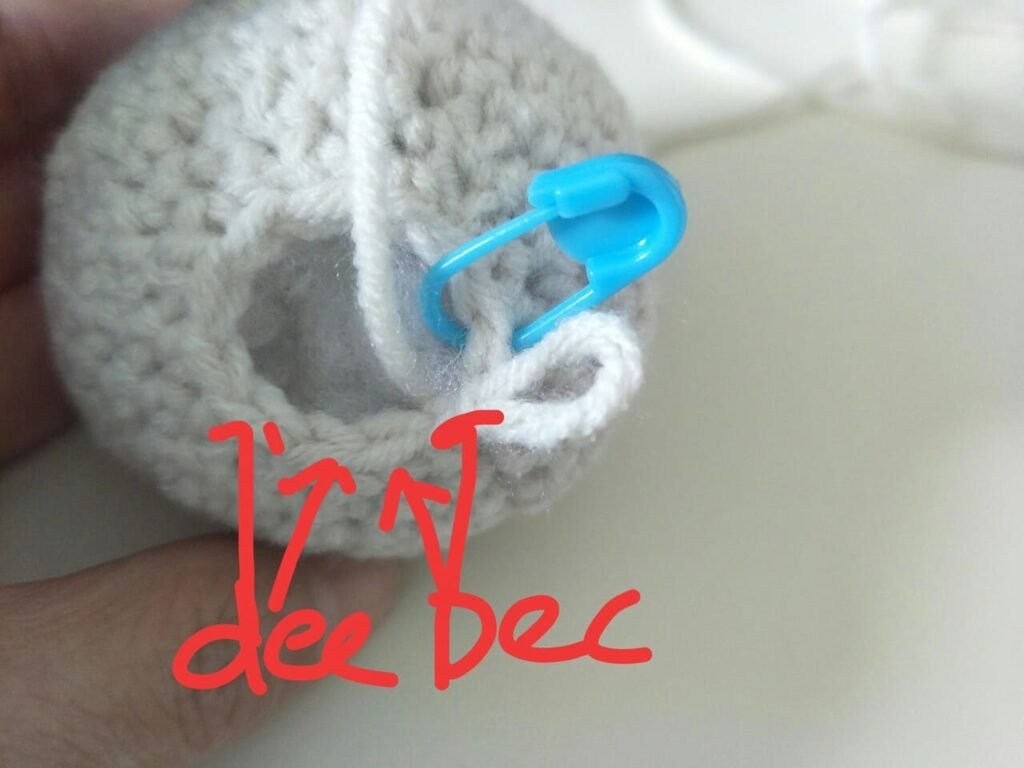 crochet order for R16