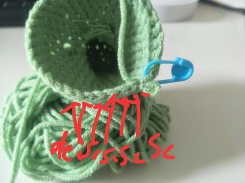 crochet order for R19