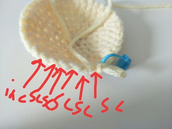 crochet order for R8