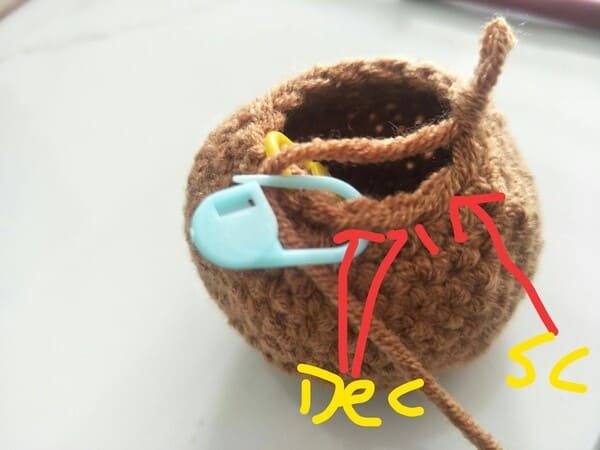 left three stitches and crochet order for R14