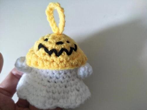 sew hand and hat on the body