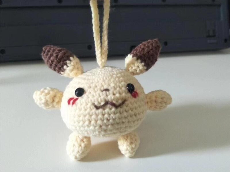 use bracelet to hang pikaqiu