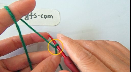 bring out the coil for chain stitch