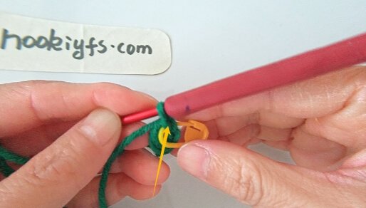 Marker for the first foundation double crochet.