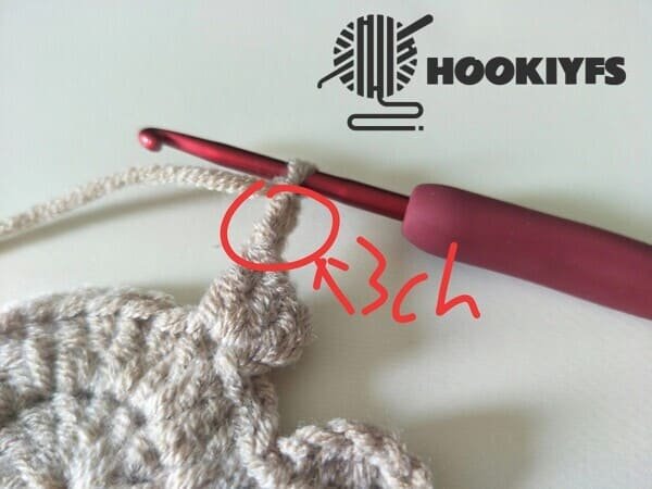 3 ch is completed for R3 of turtle crochet