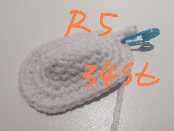 34 stitches for round 5 for head for hello kitty crochet pattern