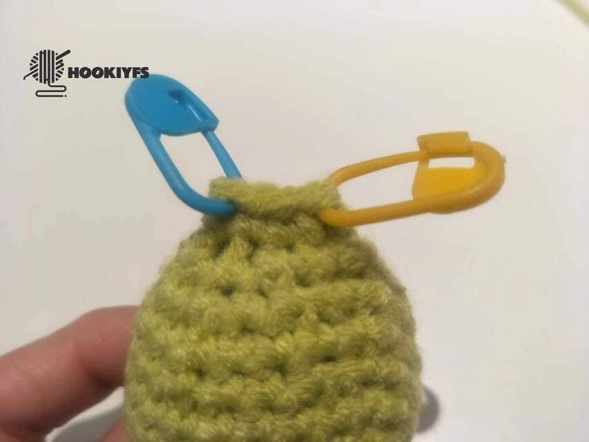 4 stitches for Round 14 for fish crochet