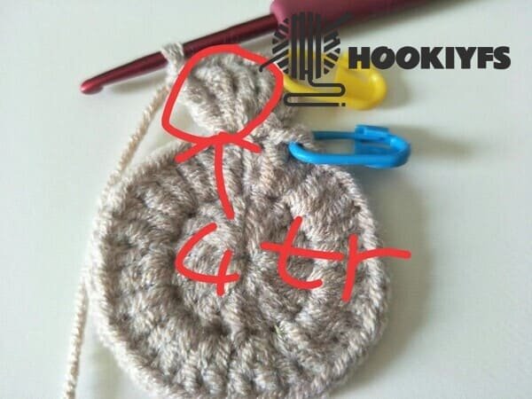 4 tr is completed for R3 of turtle crochet