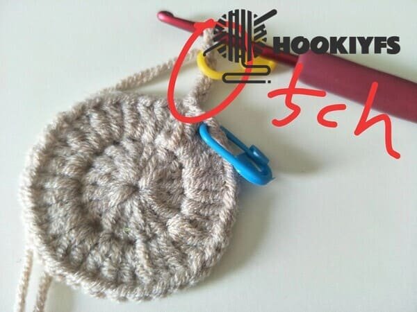 5 ch for R3 of turtle crochet