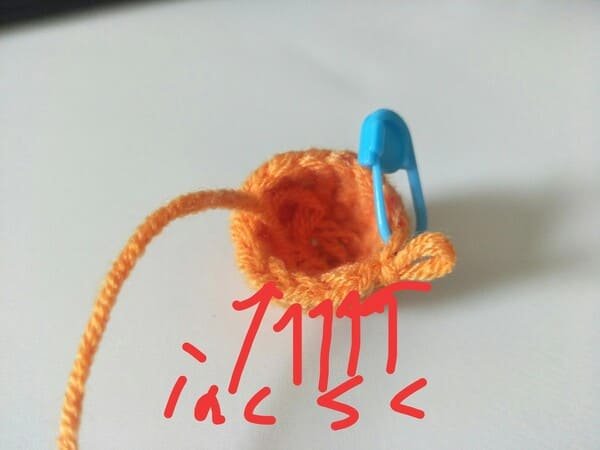 R6 corchet order for carrot crochet