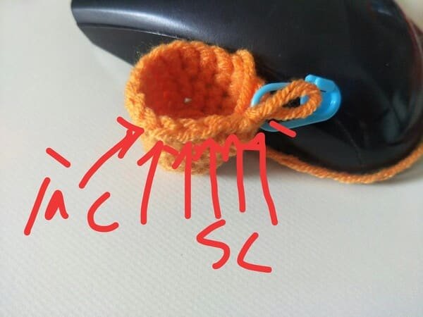 R8 crochet order for carrot crochet