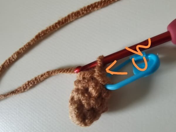 another foot is completed, then crochet chain stitch again