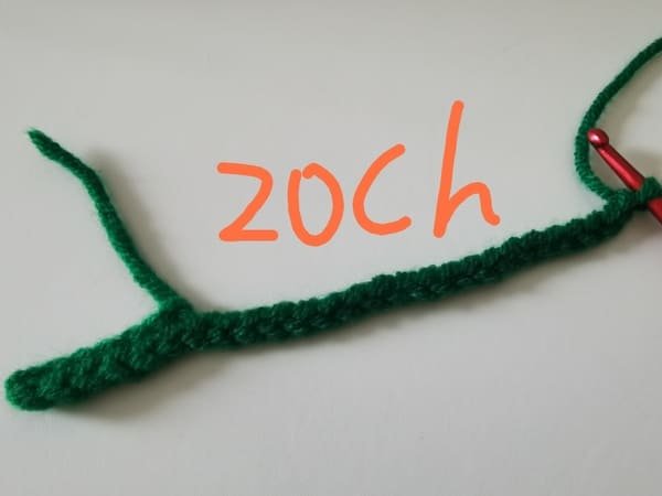 crochet 20 chain stitches for hand carrying