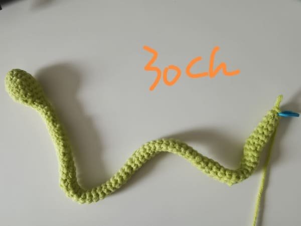 crochet 30 cm for the snake
