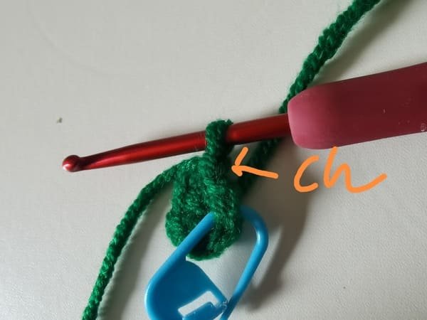 crochet chain stitch for every round for chili crochet