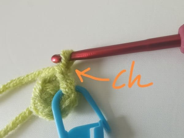 crochet chain stitch for every round for octopus crochet