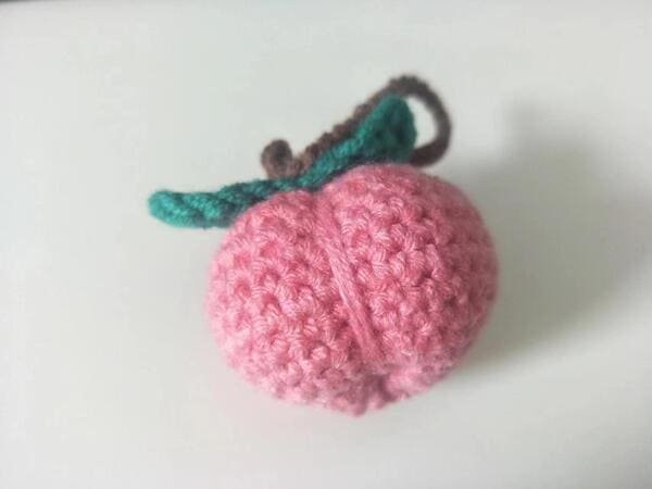 crochet peach pattern is completed.