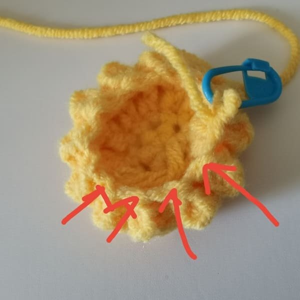 crochet stitch order for round 4 for pineapple crochet pattern