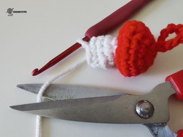 cut yarn end for mushroom crochet pattern