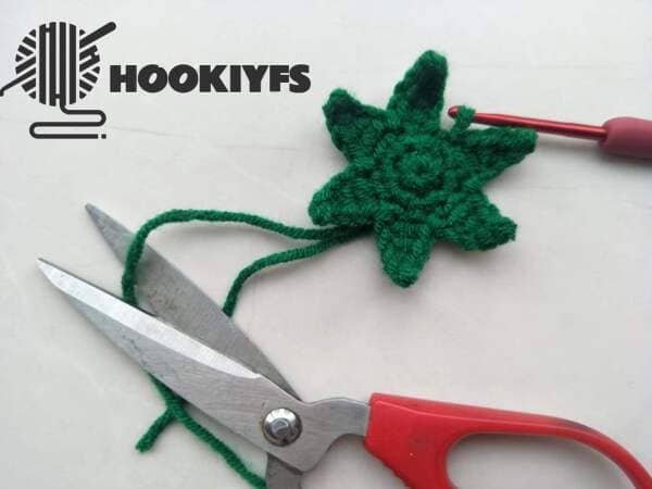 cut yarn end of leaf