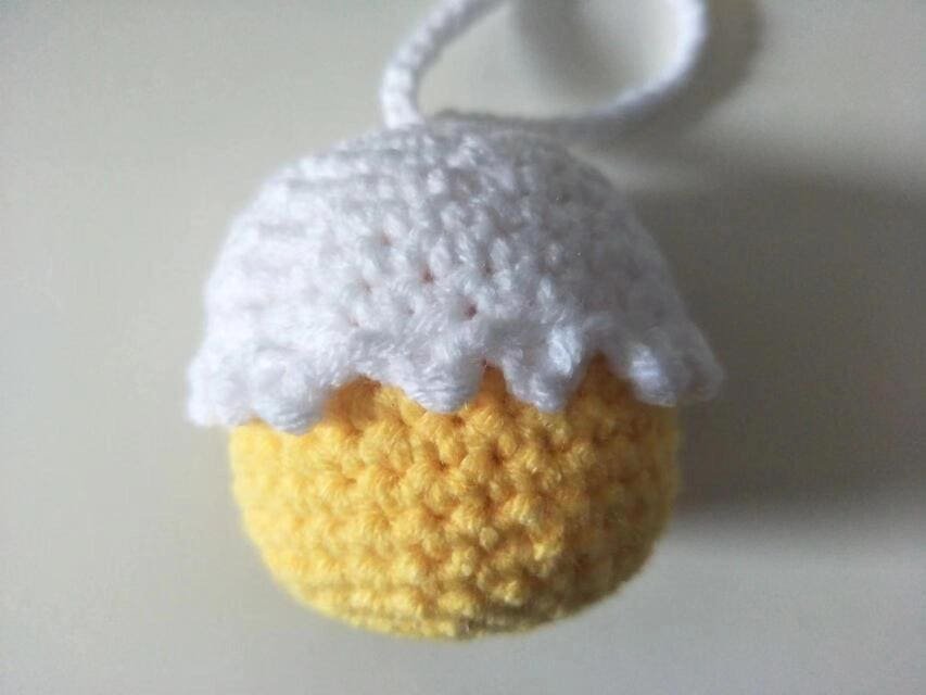 glue the hat on the body