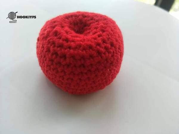make the apple shape for apple crochet
