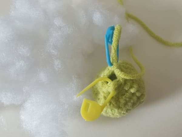 put the fiberfill into the hole of octopus