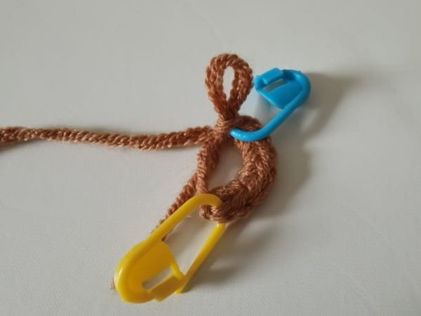 the first and last stitch with marker for teddy bear crochet