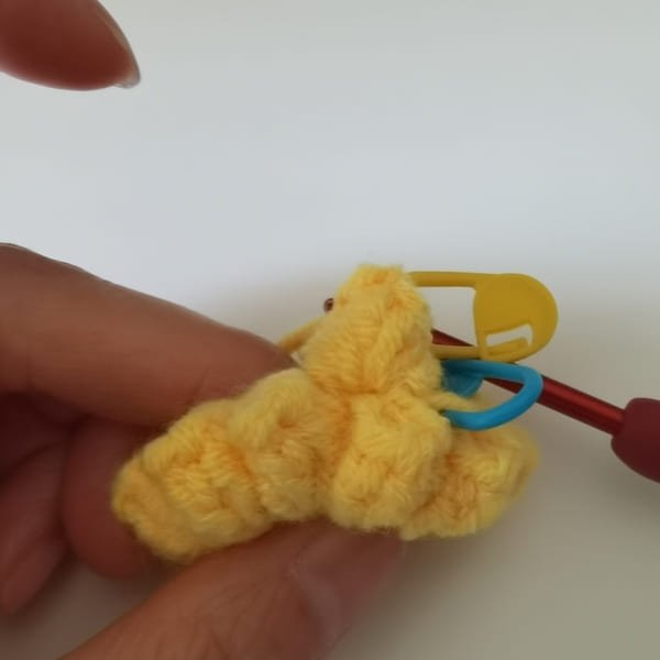 the first double stitch is completed for round 3