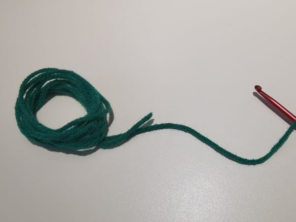 50 cm yarn left for hand carrying