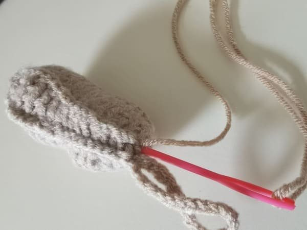 conceal yarn end