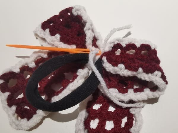 conceal yarn end