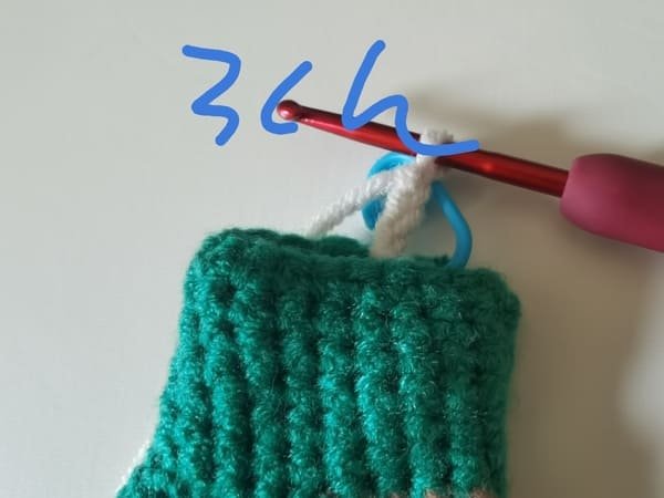 crochet 3 chains stitches for round 22