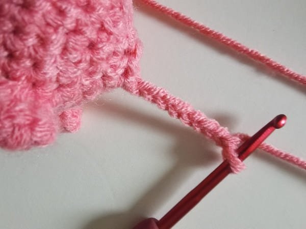 crochet 8 chain stitches for tail
