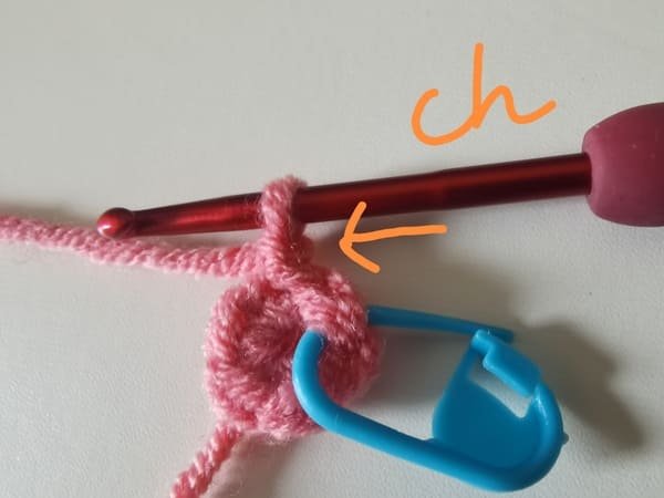 crochet chain stitch for every round for crochet pig