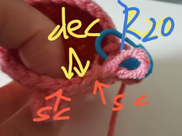 crochet order (sc,dec,sc)repeat 6 times for crochet pig