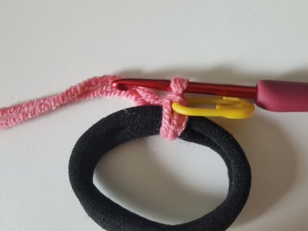 crochet single crochet for scrunchie crochet pattern