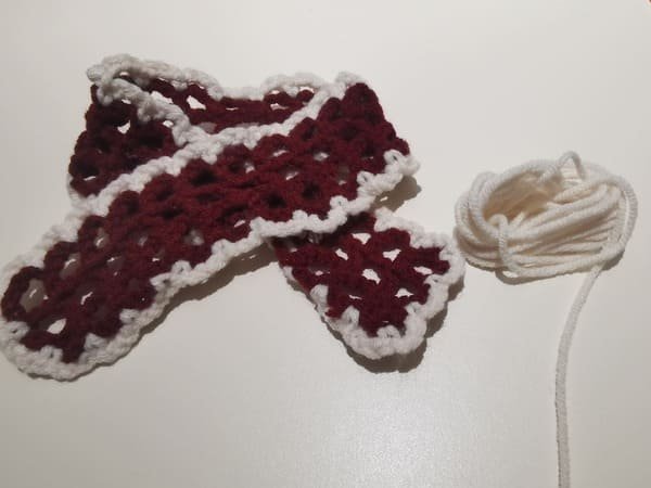 leave long yarn end for tie up