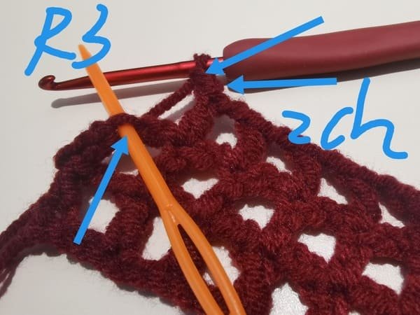 need crochet 2 chain stitch for last double stitch for round 3 for bow crochet