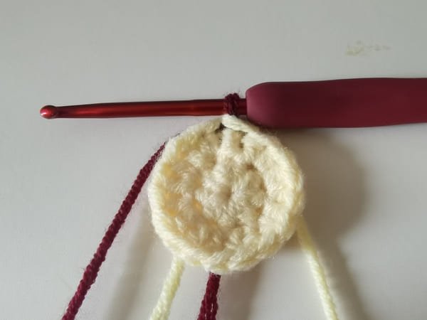 change color yarn is completed for slip stitch