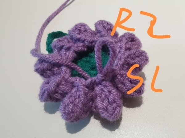 slip stitch with first chain stitch for round 2
