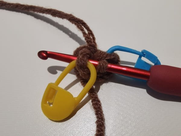 the hook insert the first stitch for slip stitch