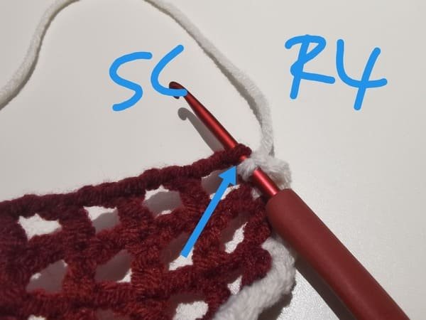 the hook insert the third front loop for single crochet for round 4 for bow crochet