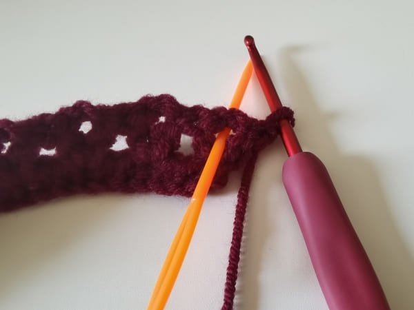 the hook need insert the first small hole for round 3 for crochet rose pattern