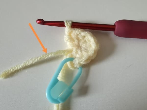 tighten up yarn end