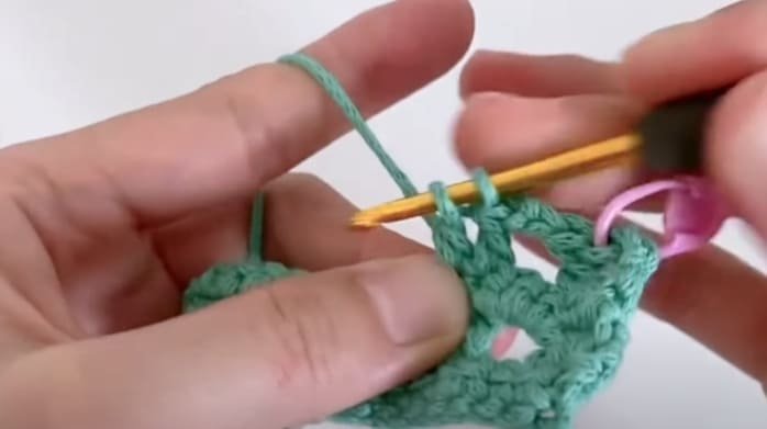 bottom of Waffle Pattern Hollow Bag Crochet