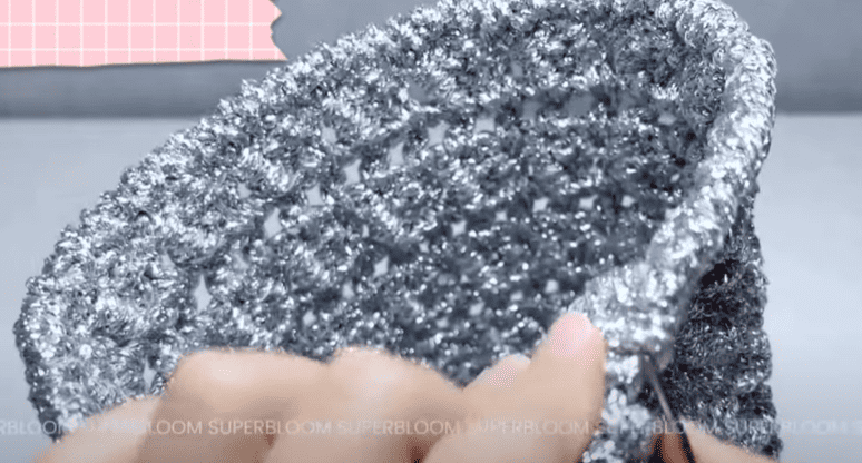 crochet opening for silver hollow bucket bag crochet