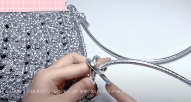 tie knot for silver hollow bucket bag crochet